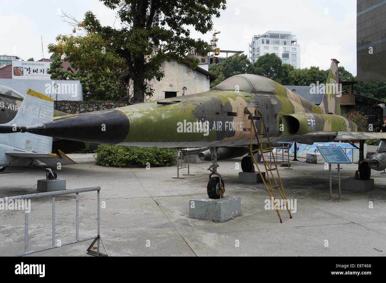 US-Luftwaffe Düsenjäger bei War Remnants Museum, Ho-Chi-Minh-Stadt, Vietnam Stockfoto