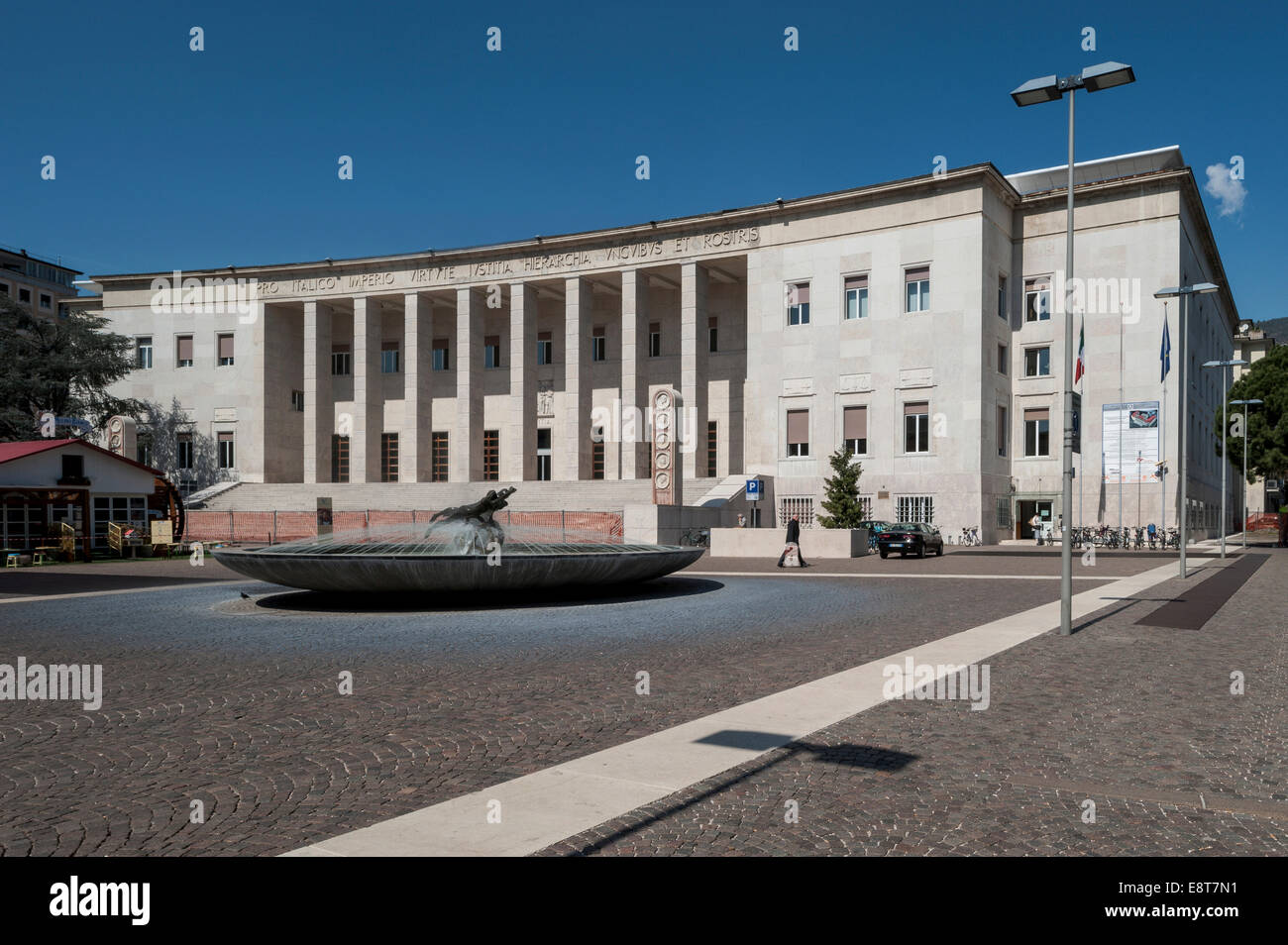 Bozen-Gerichtsgebäude, monumentalen Gebäude im Faschismus unter Mussolini, 1942, Neustadt, Gries-starb, Bozen, Trentino-Alto Adige Stockfoto