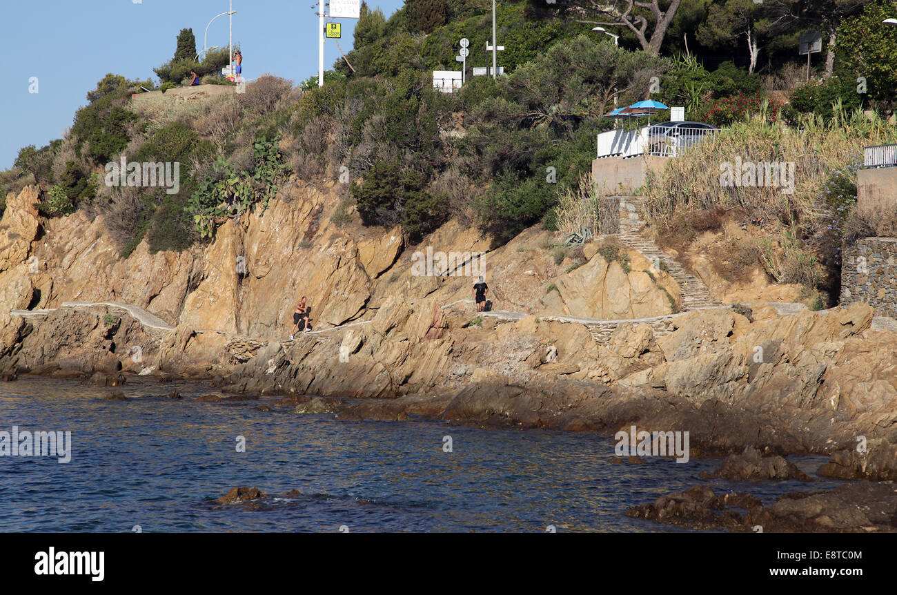 Lange Distanz Wanderweg (GR). Küstenweg. VAR Region. von Bandol in Frejus. Südfrankreich. 187 km der Französischen Riviera. Stockfoto