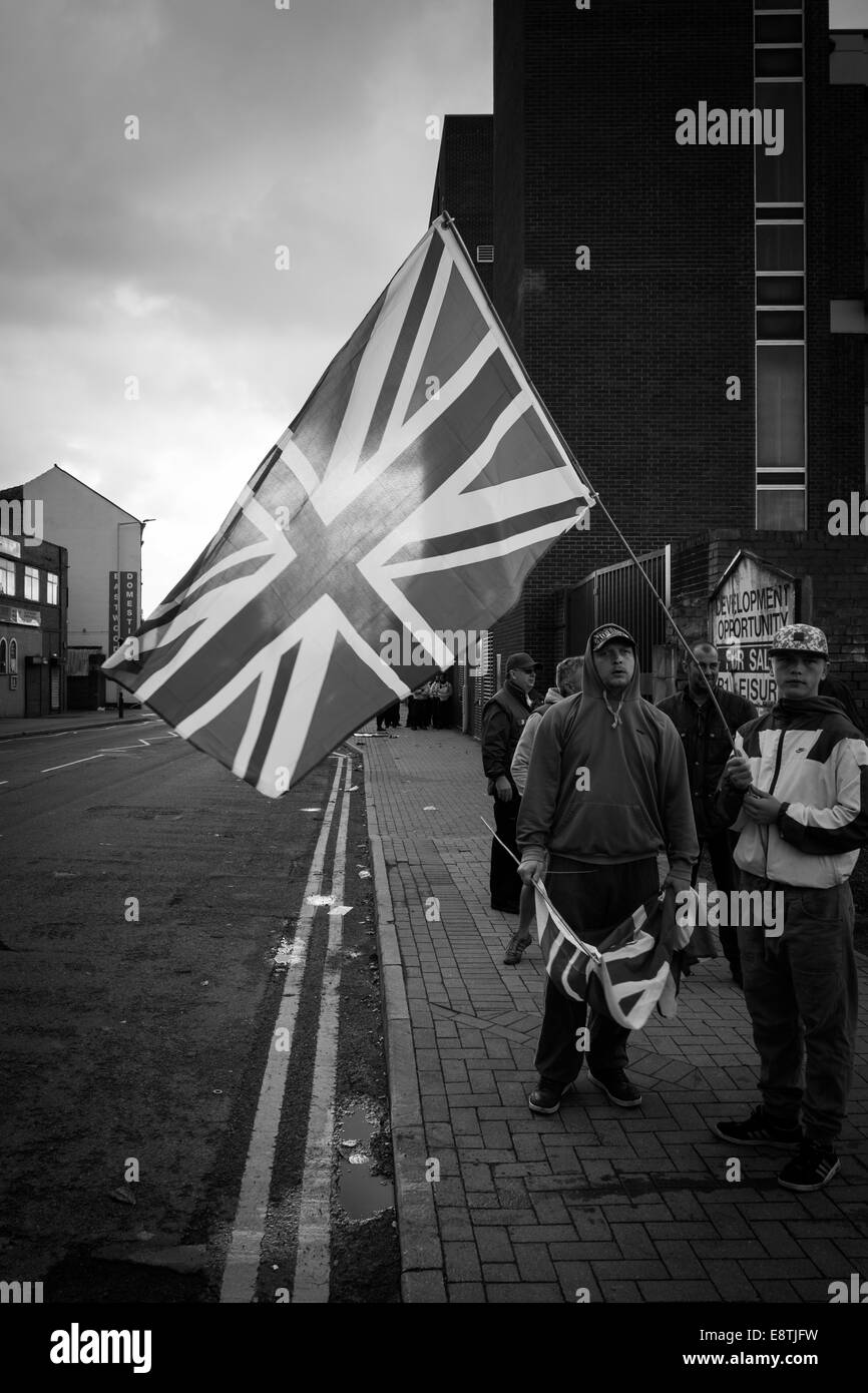 Großbritannien - zuerst auf den Straßen von Rotherham 2014 UK protestieren. Stockfoto