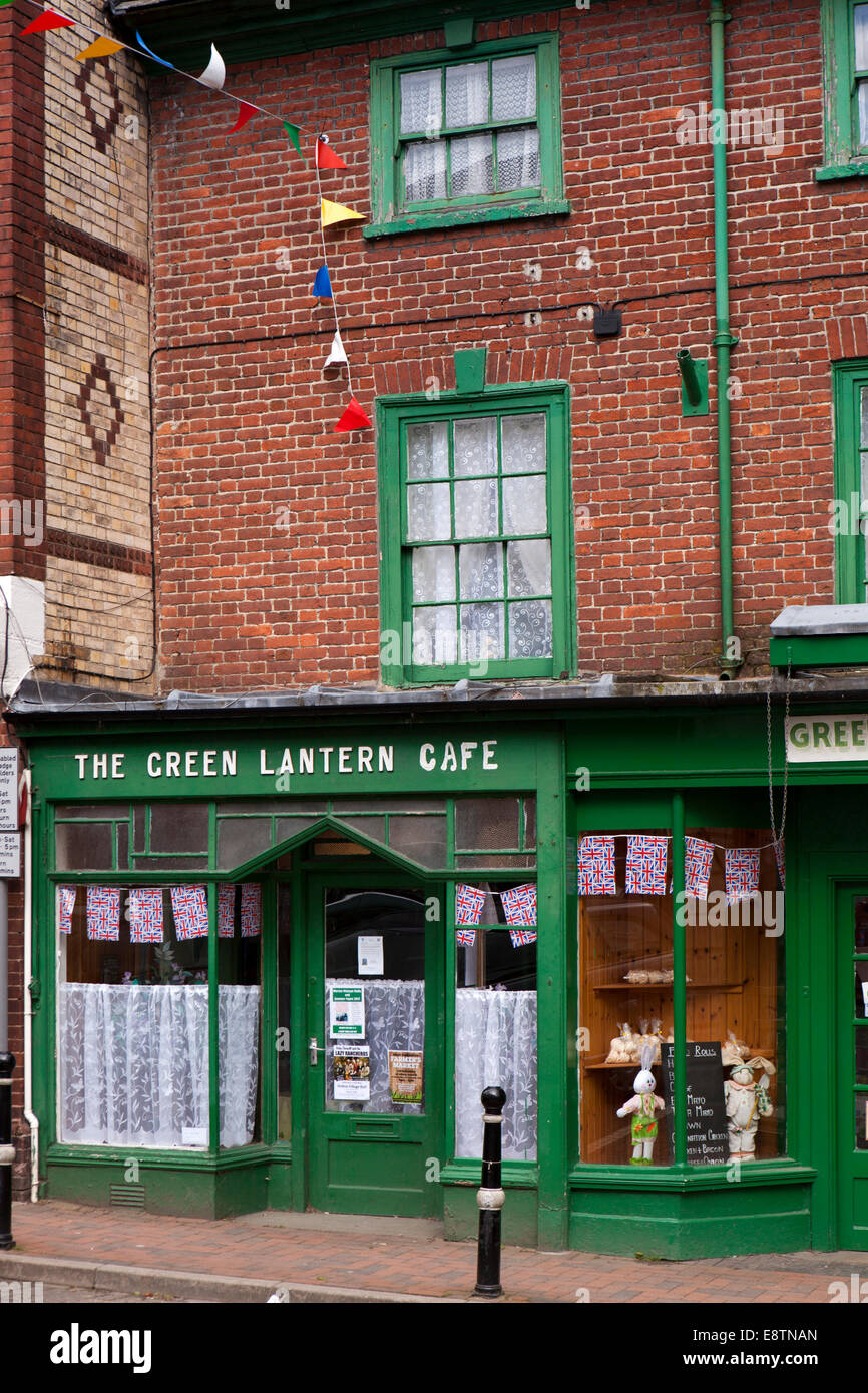 Großbritannien, England, Devon, Great Torrington, High Street, Green Lantern Café und Bäckerei Stockfoto