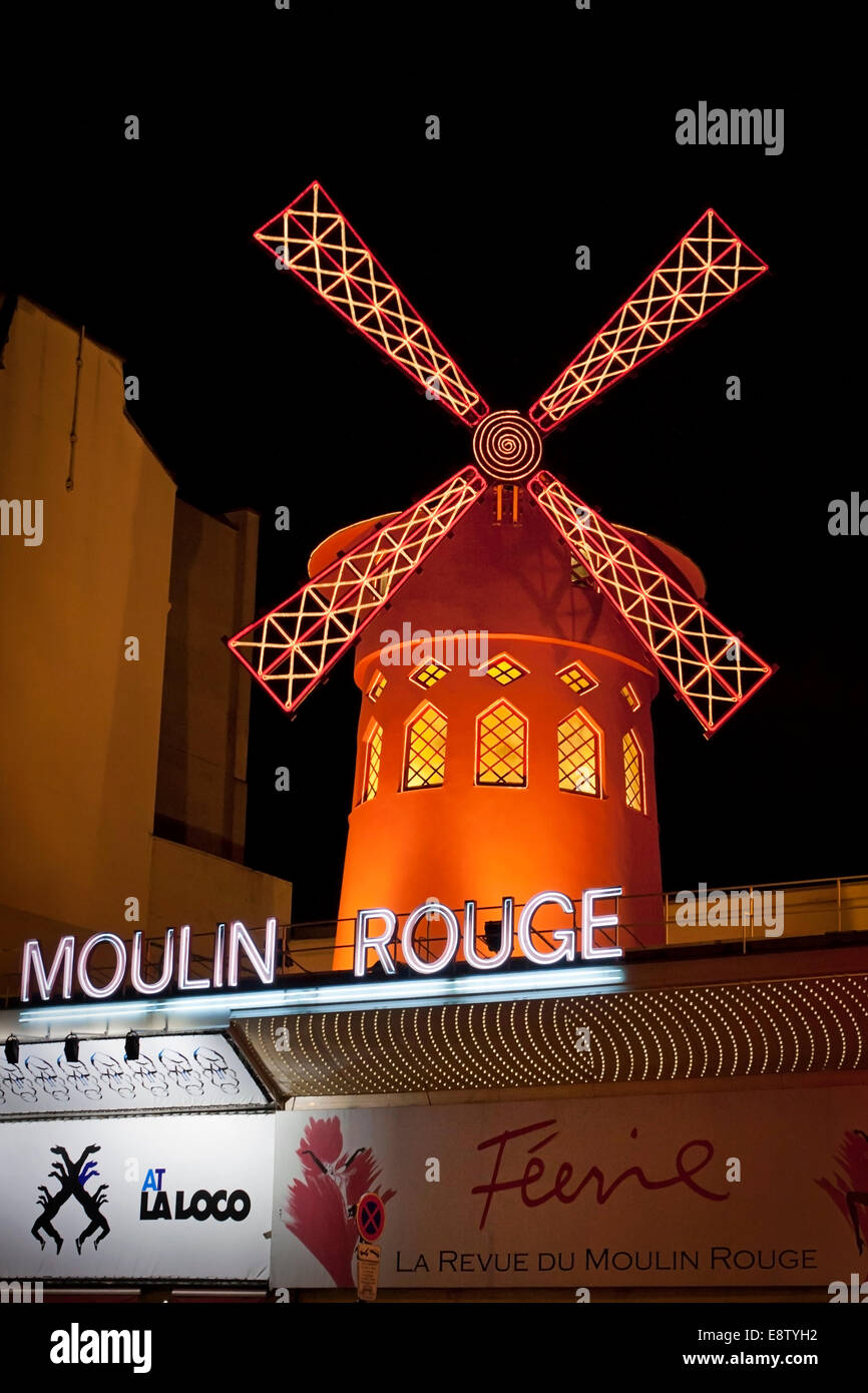 Moulin Rouge in der Nacht, Paris, Frankreich Stockfoto
