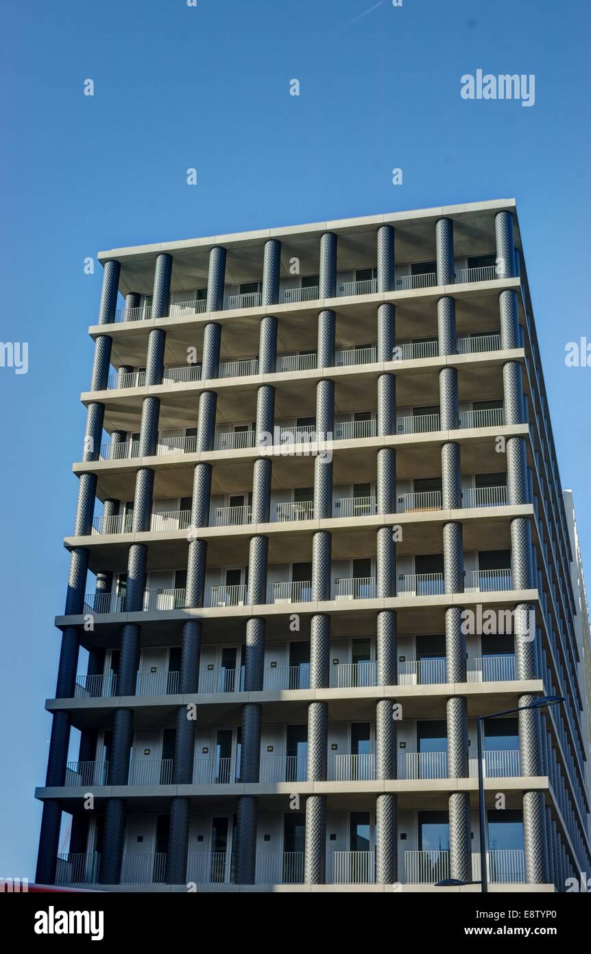 Gebäude mit Säulen, Kings Cross, London Granery Square Stockfoto