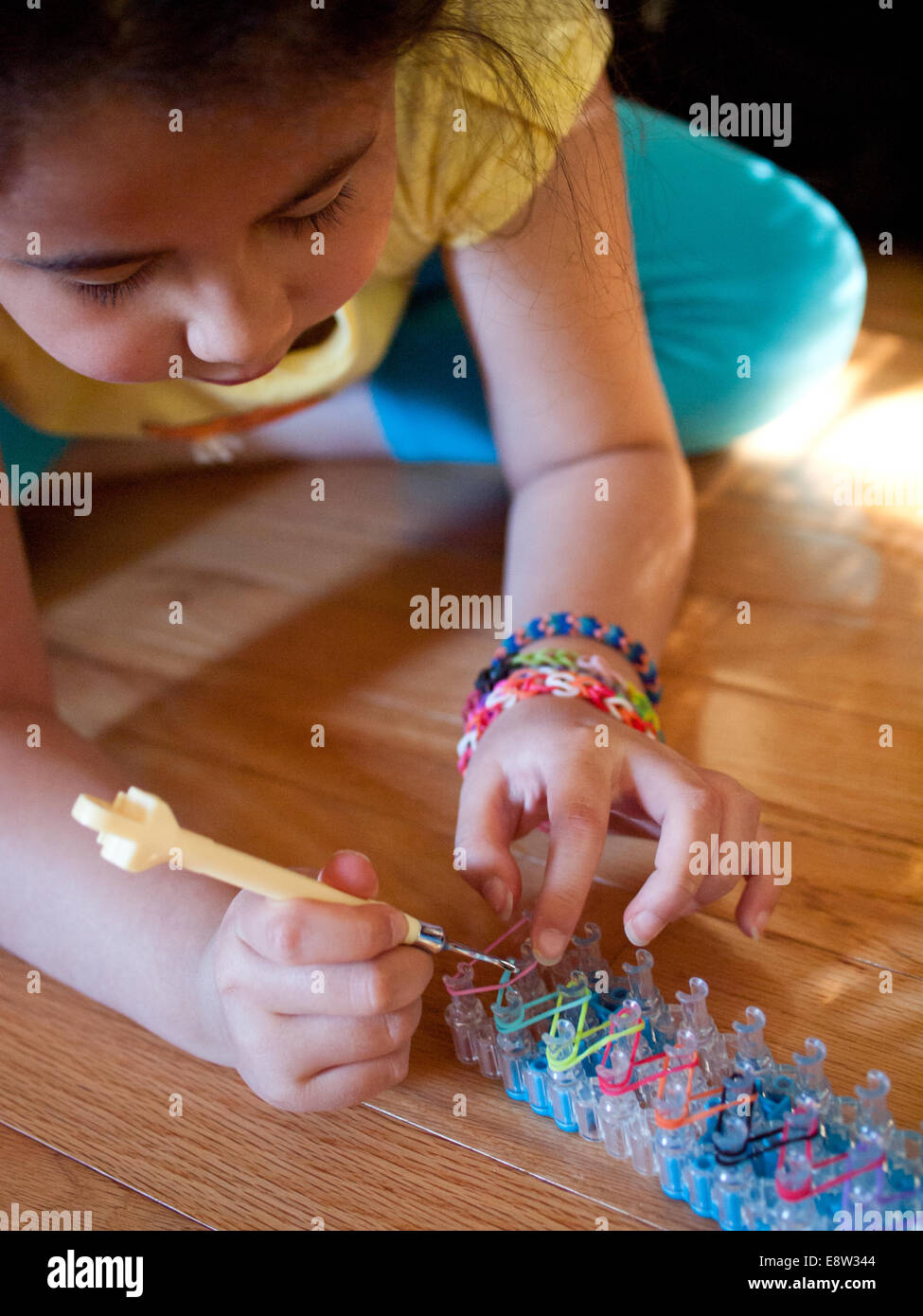 Regenbogen Webstuhl Stockfotos Und Bilder Kaufen Alamy