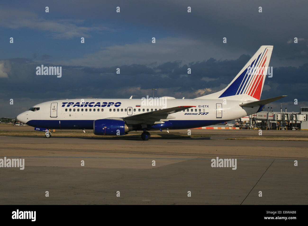 "TRANSAERO" 737 Stockfoto