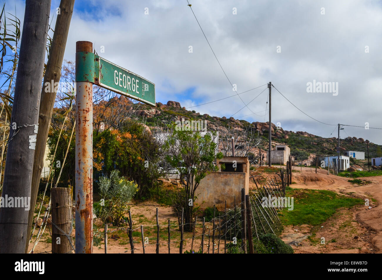 Schmutz-Straßen von Leliefontein, einer Gemeinde in den hohen Bergen der nördlichen Kapprovinz, Südafrika Stockfoto