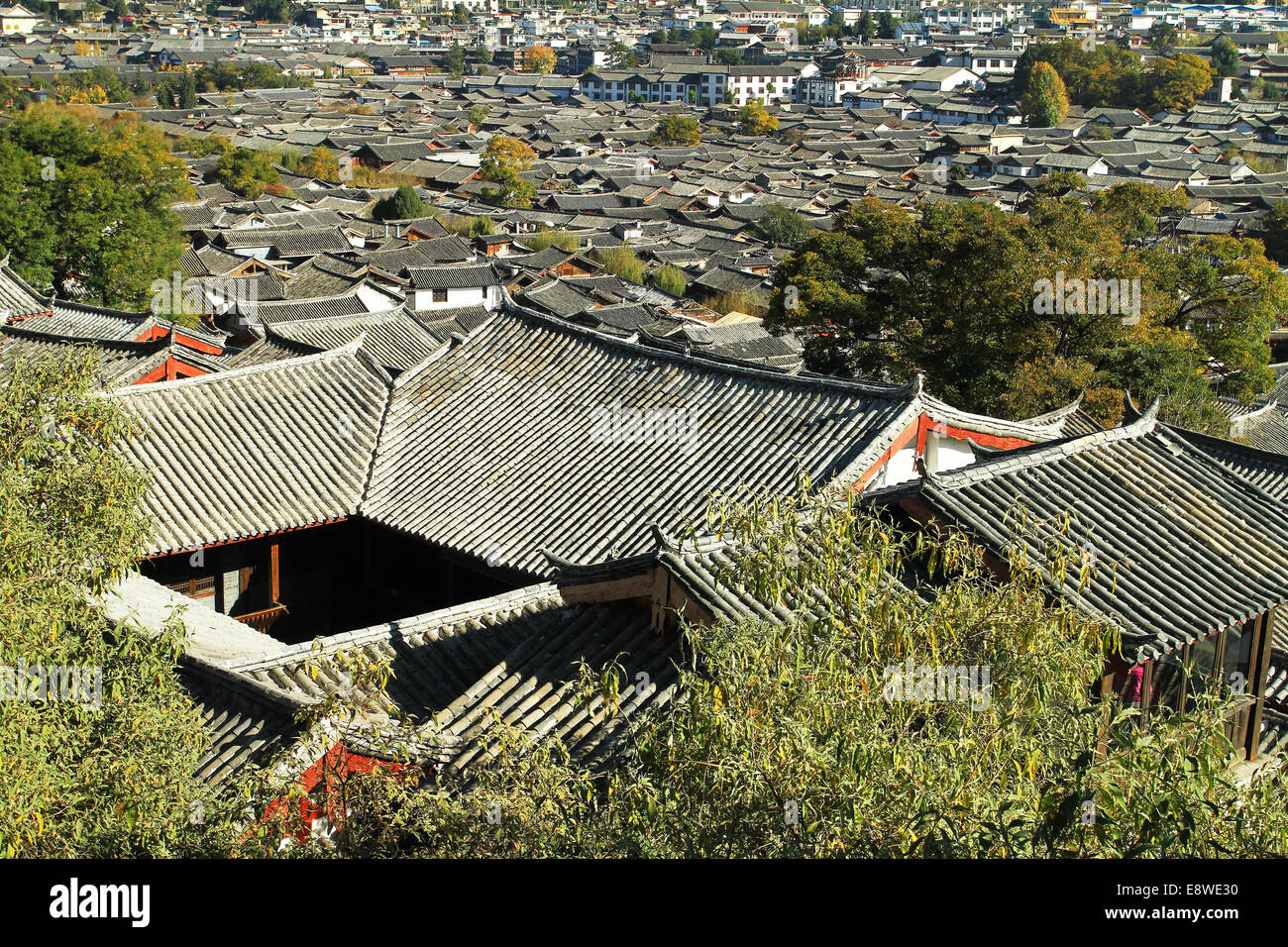 Lijiang Naxi-Häuser Stockfoto