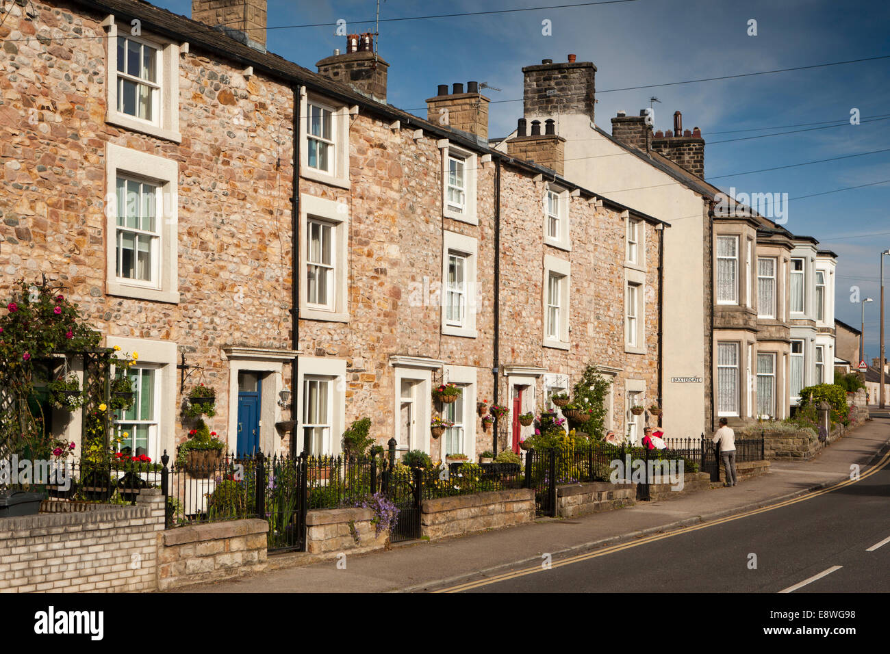 Großbritannien, England, Lancashire, Morecambe, Lord Street, alte Häuser in Naturschutzgebiet Stockfoto