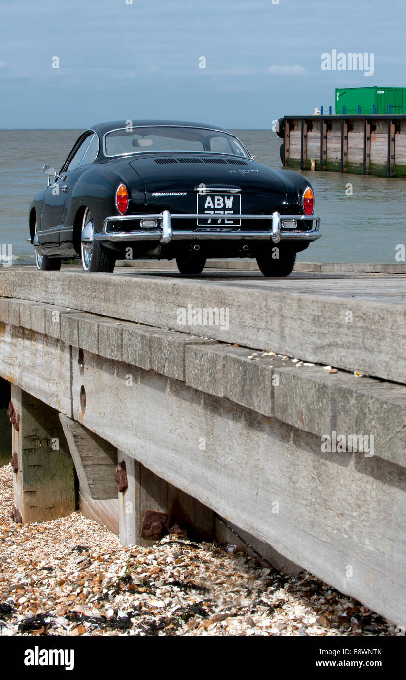 Volkswagen Karmann Ghia Typ 14 Coupé, deutsche Oldtimer Stockfoto