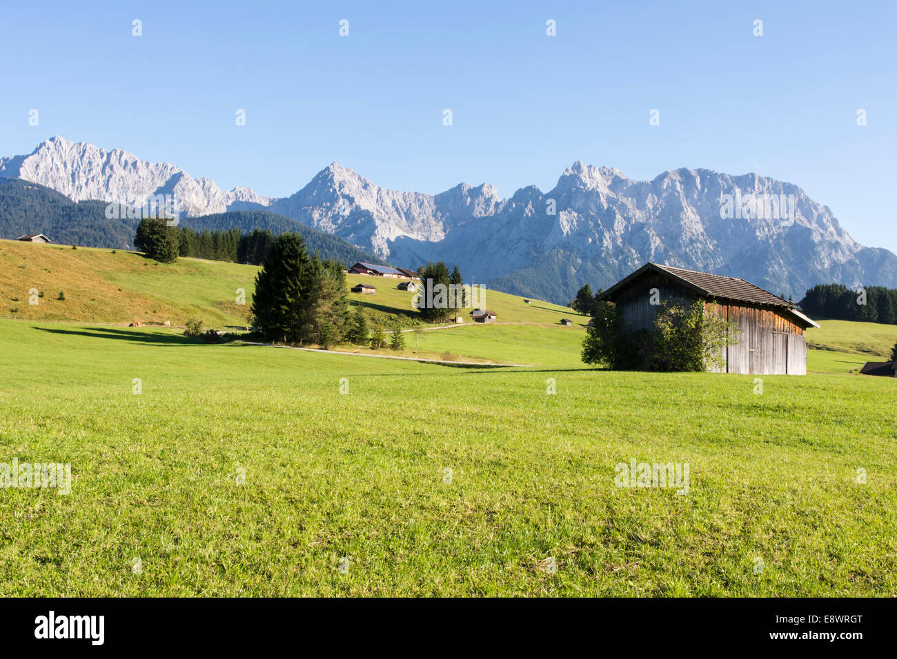 Idyllische Landschaft im Karwendelgebirge. Stockfoto