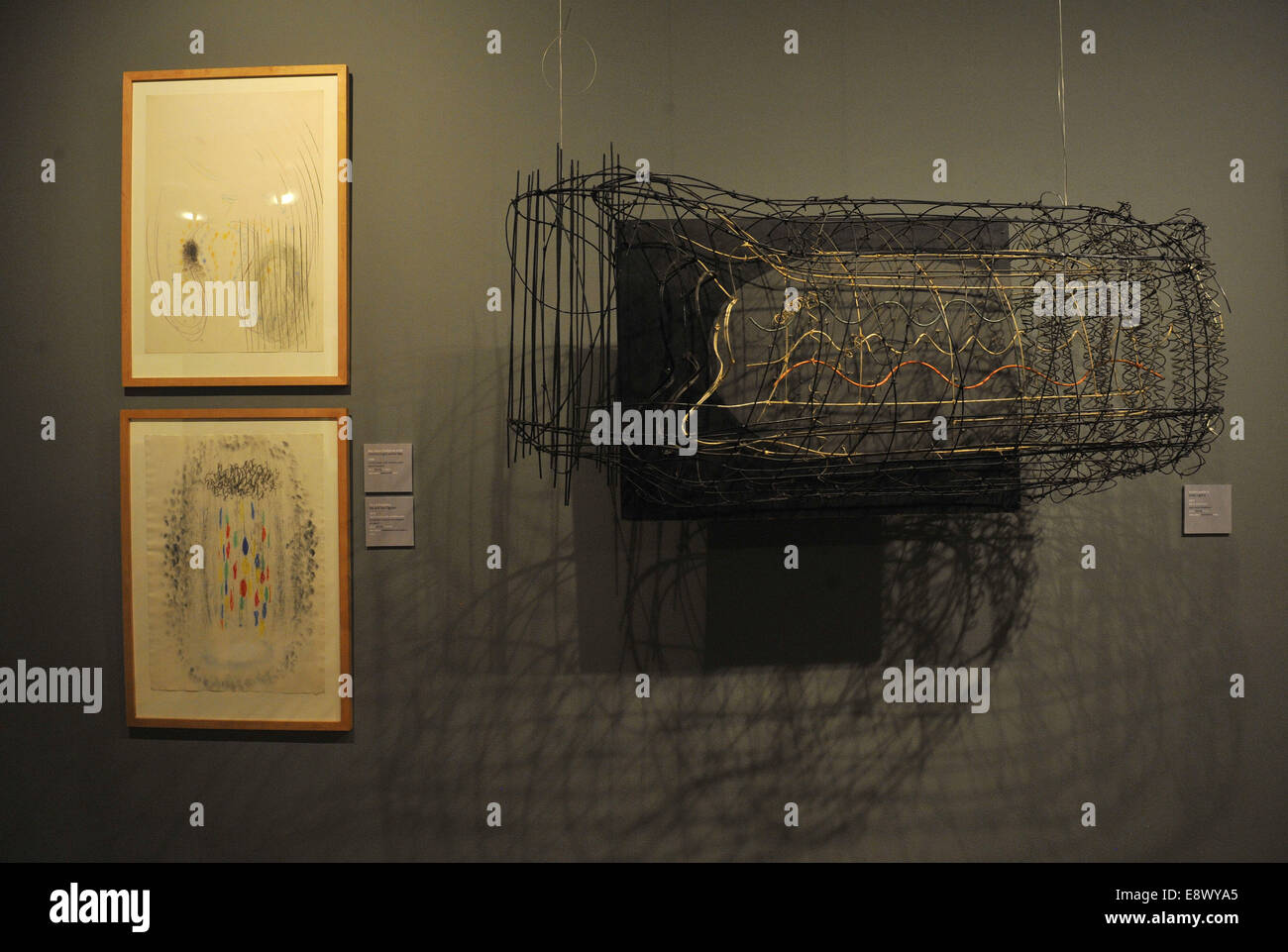 Ausstellung von Zeichnungen, Grafiken und Skulpturen von Karel Malich benannt innere Licht statt in Olomouc Kunstmuseum, Tschechische Republik, 15. Oktober 2014. (CTK Foto/Ludek Perina) Stockfoto