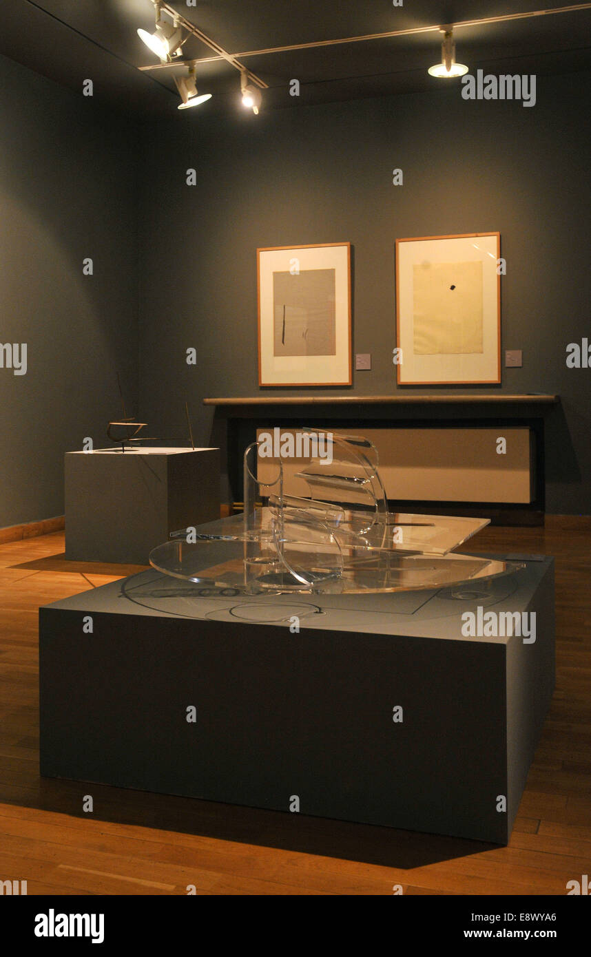 Ausstellung von Zeichnungen, Grafiken und Skulpturen von Karel Malich benannt innere Licht statt in Olomouc Kunstmuseum, Tschechische Republik, 15. Oktober 2014. (CTK Foto/Ludek Perina) Stockfoto