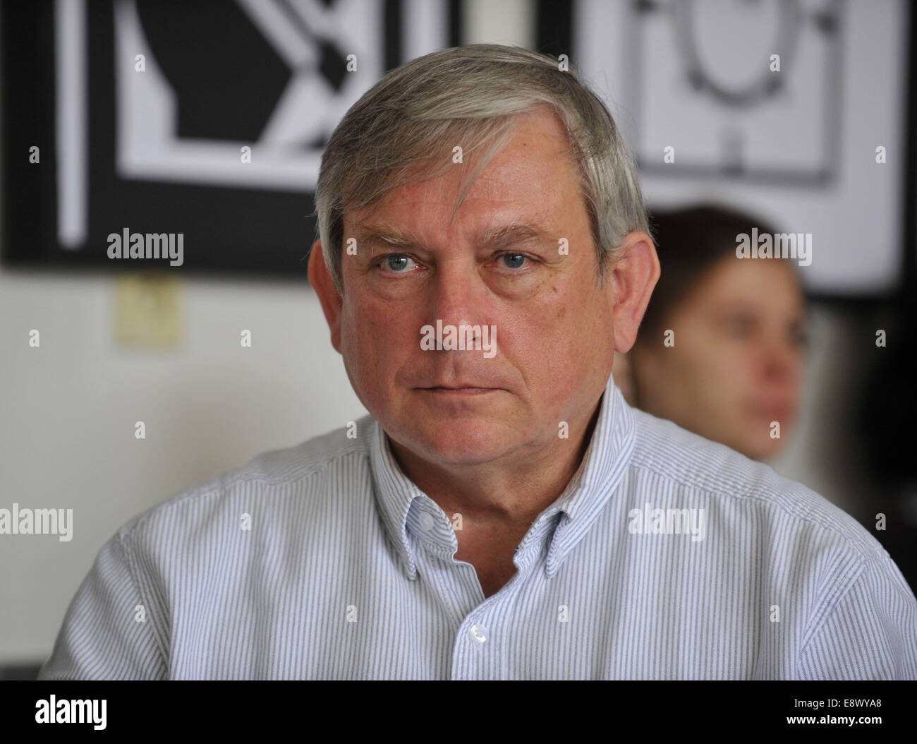 Ausstellung von Zeichnungen, Grafiken und Skulpturen von Karel Malich benannt innere Licht statt in Olomouc Kunstmuseum, Tschechische Republik, 15. Oktober 2014. Abgebildete Kurator Ivo Binder. (CTK Foto/Ludek Perina) Stockfoto