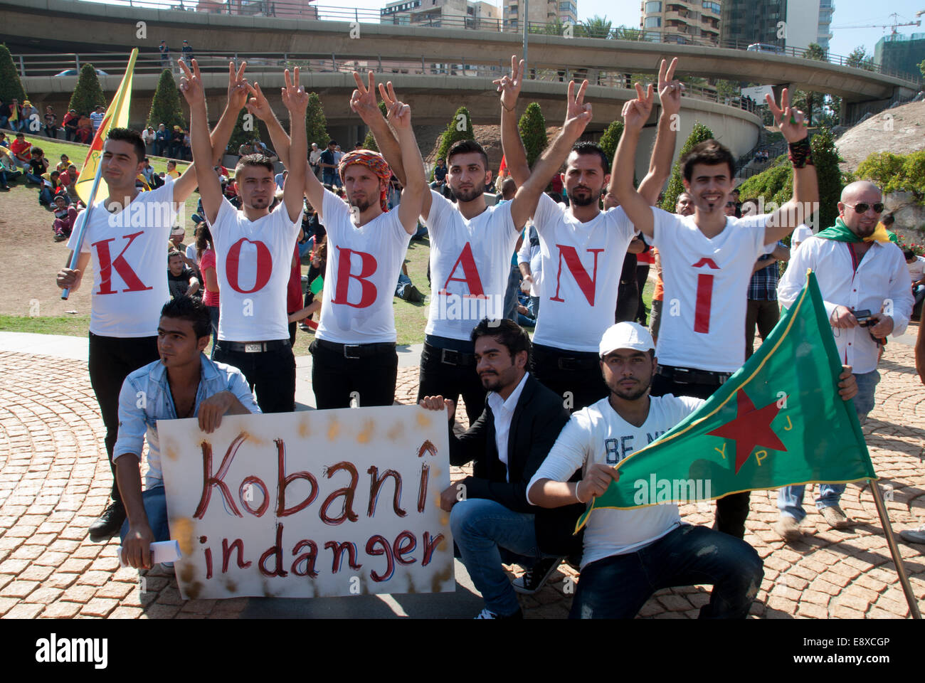 Kurden im Libanon Leben manifestieren um Kobani gegen den is zu unterstützen Stockfoto