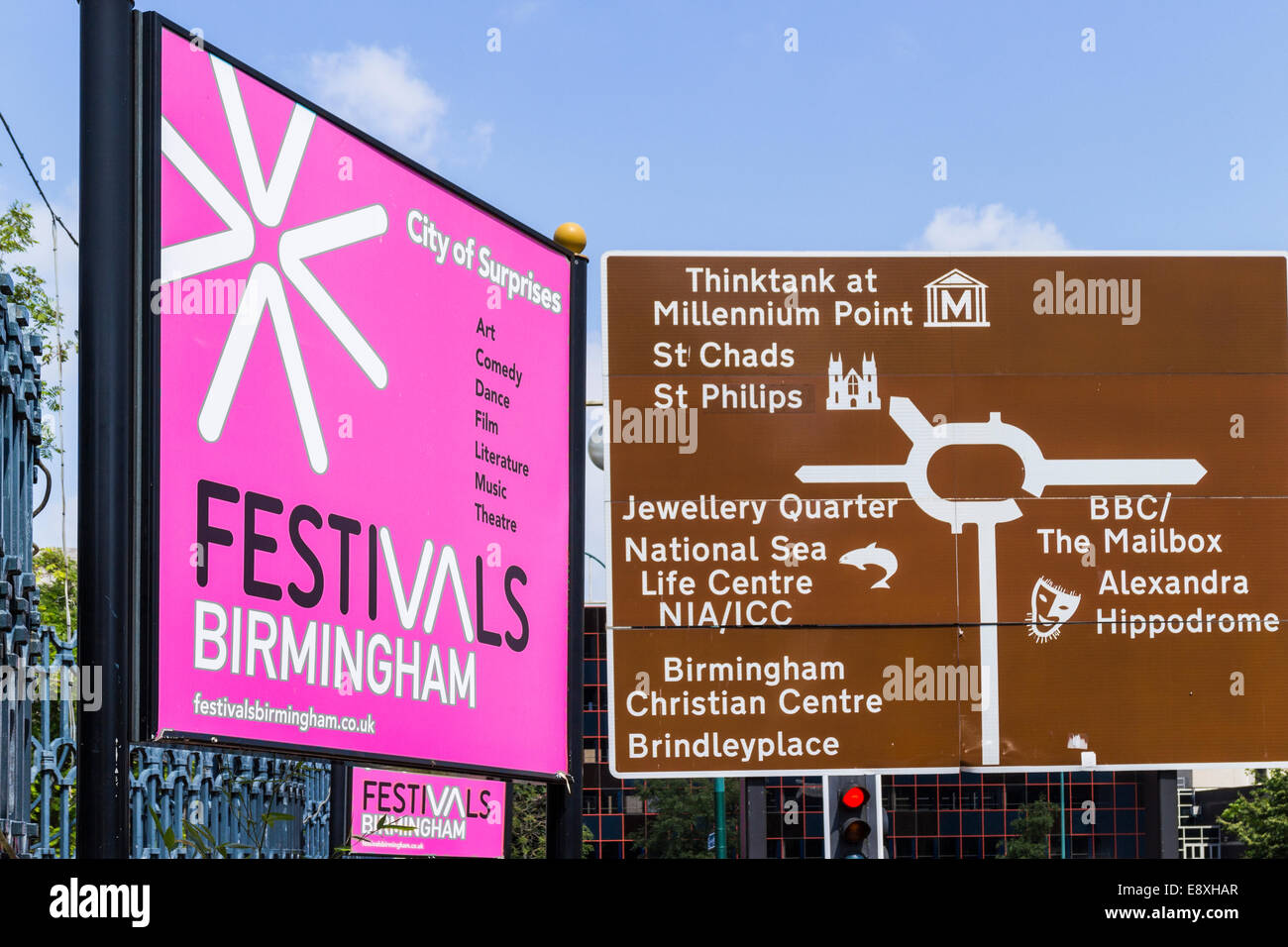 Überraschungen Stadtfeste Zeichen - Birmingham Stockfoto