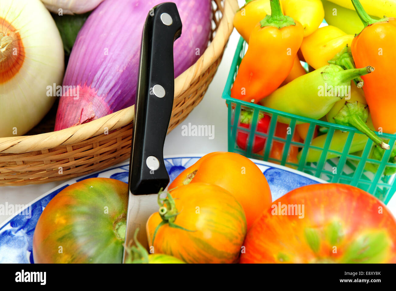 Erbstück-Tomaten und Gemüse Stockfoto