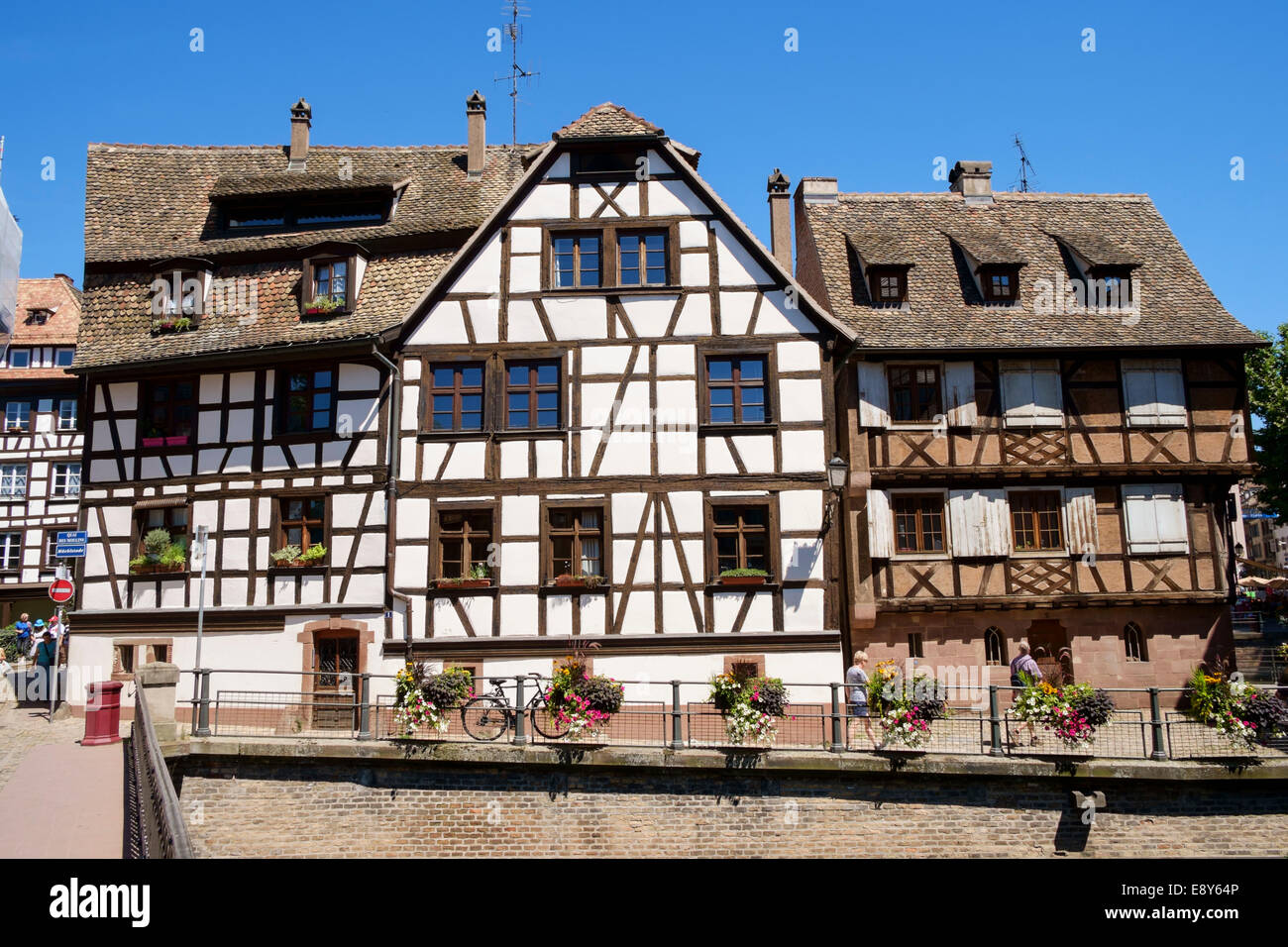 Schöne mittelalterliche Häuser im Petite France Viertel von Straßburg, Frankreich Stockfoto