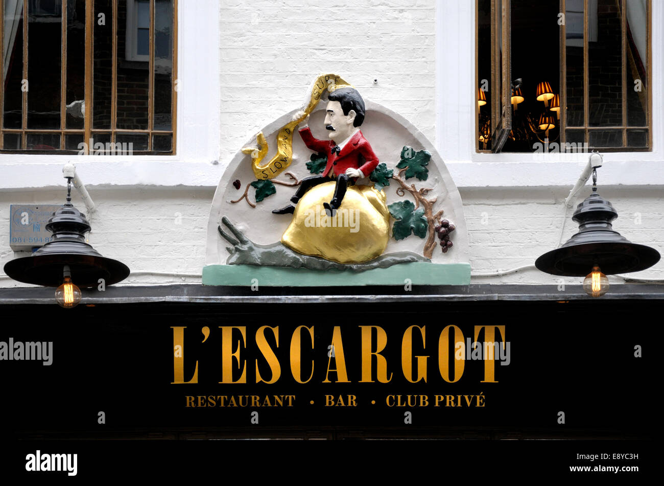 London, England, Vereinigtes Königreich. L ' Escargot Restaurant, 48 griechische Street, Soho. Londons ältestes französisches restaurant Stockfoto