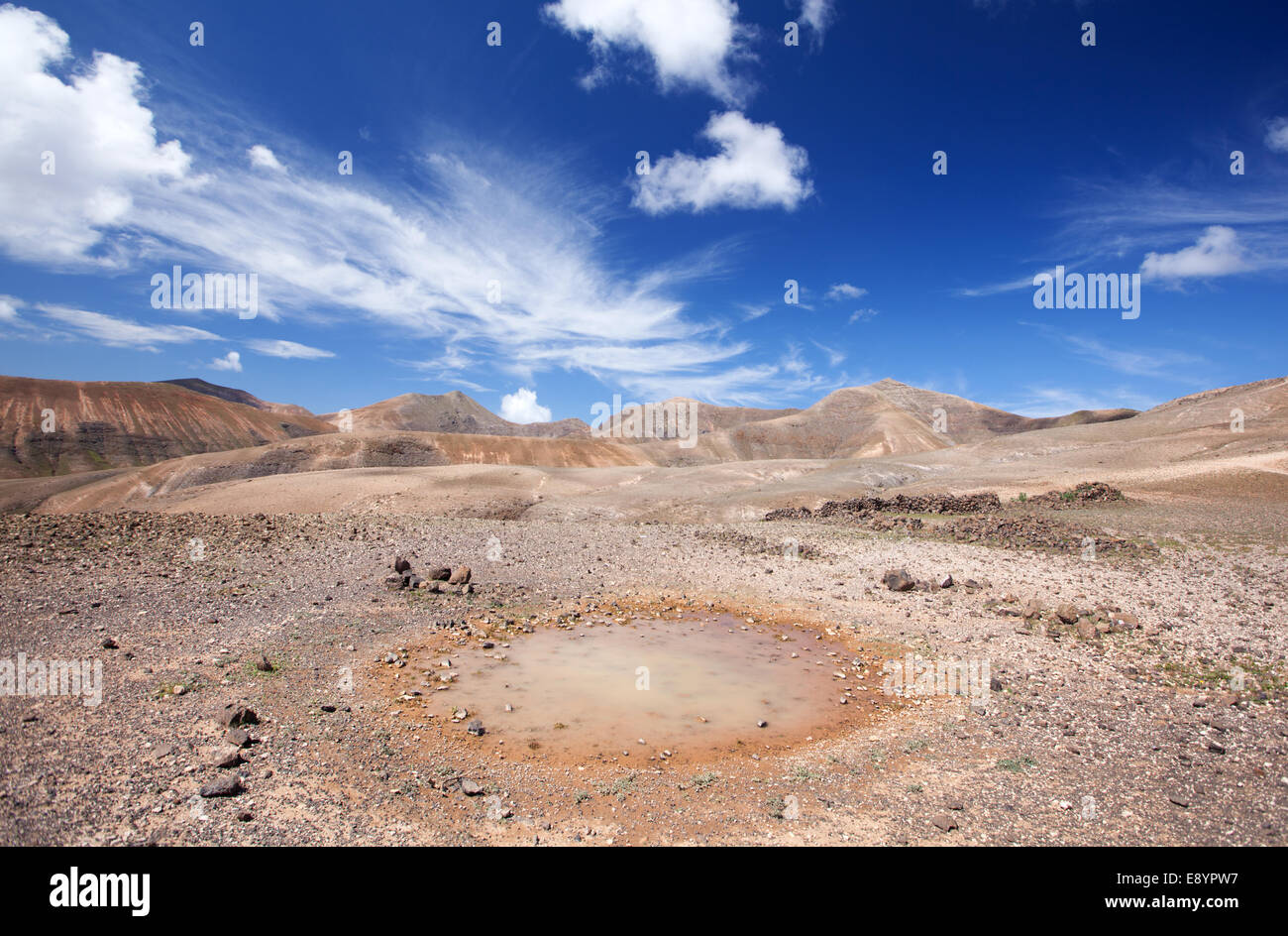 Pfütze in den Bergen von Ajaches auf Lanzarote Stockfoto