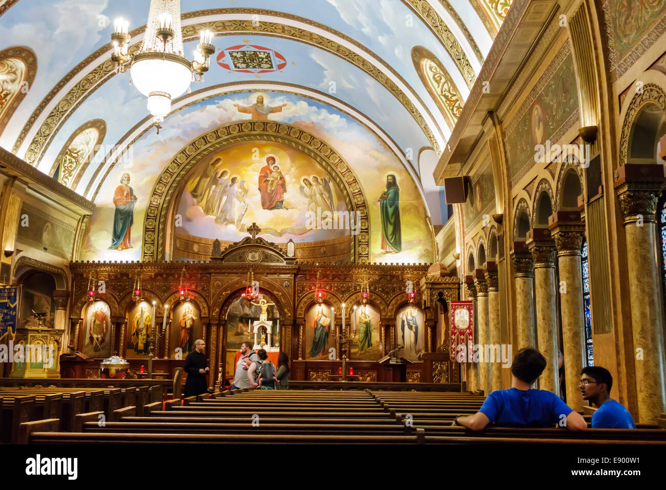 Saint St. Louis Missouri, West End, St. Nichola Griechisch-Orthodoxe Kirche, Religion, Christentum, innen, Deckenfresko, Altar, Bänke, byzantinischer Stil, ar Stockfoto