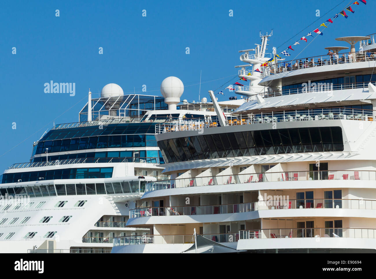 Zwei Kreuzfahrtschiffe besuchen, Las Palmas, Gran Canaria, Kanarische Inseln, Spanien Stockfoto