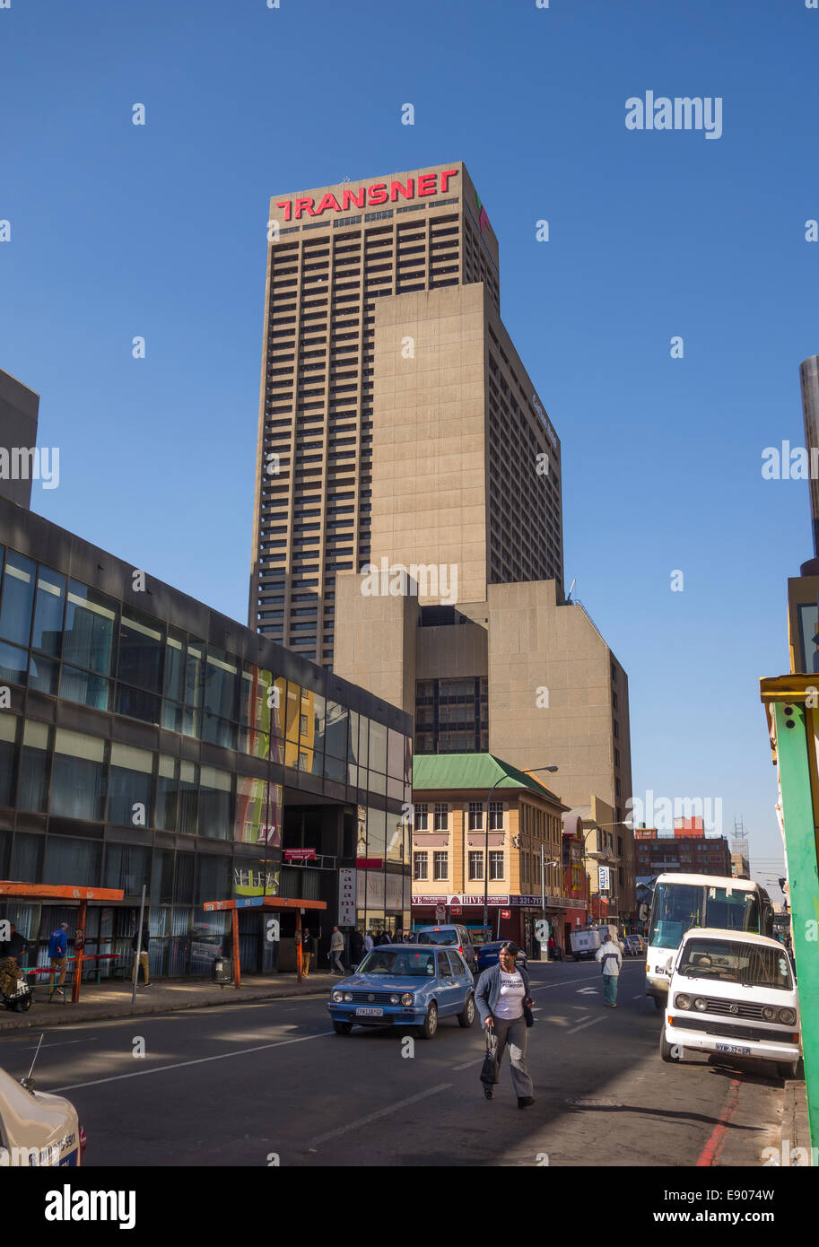 JOHANNESBURG, Südafrika - Transnet Gebäude und andere Wolkenkratzer in der Innenstadt entfernt. Stockfoto