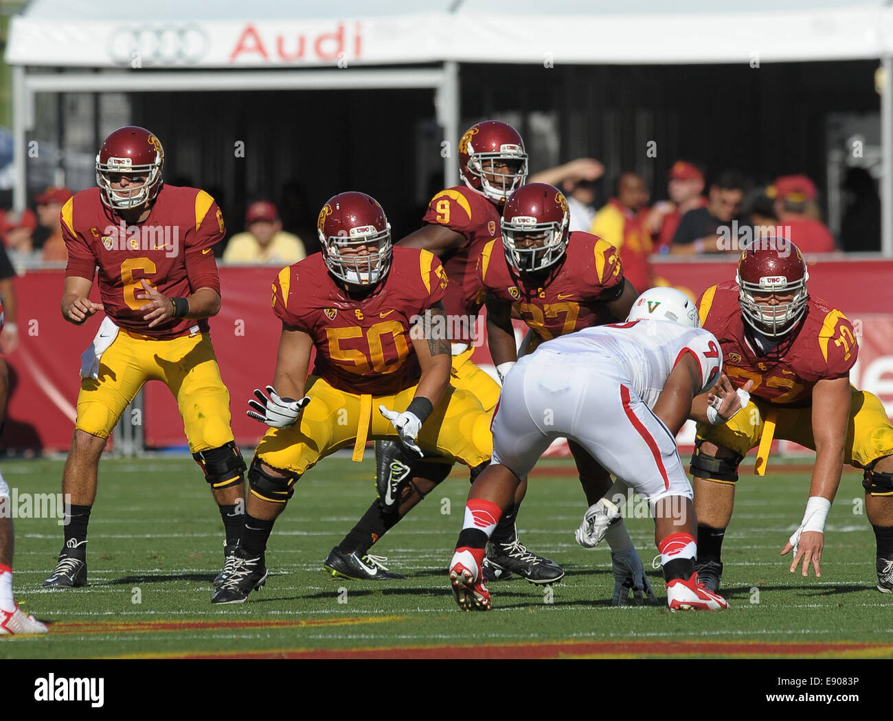 30. August 2014, Los Angeles, Kalifornien. USC Trojans innen Linebacker (50) Grant Moore, quarterback (6) Cody Kessler, Wide Receiver (9) JuJu Smith, beleidigender Gerät (72) Tschad Wheeler und Stau (37) Javorius Allen in Aktion gegen die Fresno State bulldogs 52-13 am Samstagabend. Die Trojaner lief eine Schule - und Pac-12-Record 105 spielt beim Abstich 37 First Downs und 701 Yards total Offense Fresno Staaten 17 First Downs und 317 Werften an der Los Angeles Memorial Coliseum, am 30. August 2014. (Obligatorische Credit: Jose Marin/MarinMedia.org/Cal Sport Media) (Absolut - alle komplette Foto Stockfoto