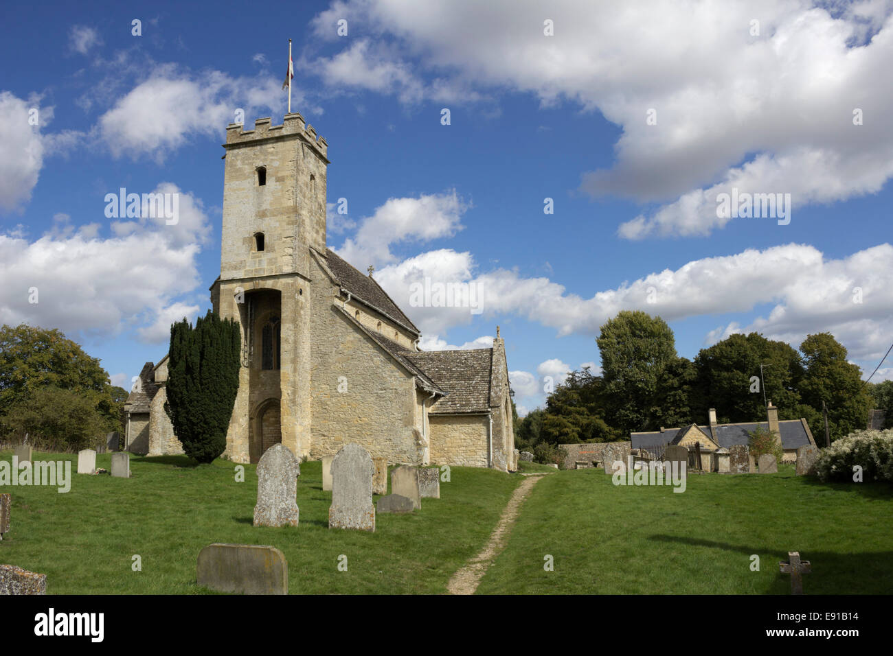 Str. Marys Kirche, Swinbrook, Cotswolds, Oxfordshire, England, Vereinigtes Königreich, Europa Stockfoto