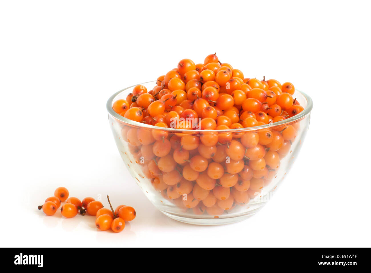 Sanddorn Beeren in Glasschale Stockfoto