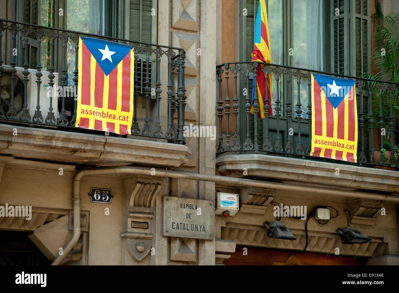 Spanien-Katalonien. Barcelona ist die Hauptstadt der Provinz Katalonien. September 2014 Las Ramblas, La Rambla. Stockfoto