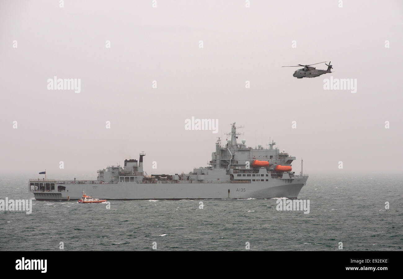 Falmouth, Cornwall, UK. 17. Oktober 2014. RFA Argus verlassen heute den Hafen von Falmouth zuwahren die Ebola-Krise Stockfoto