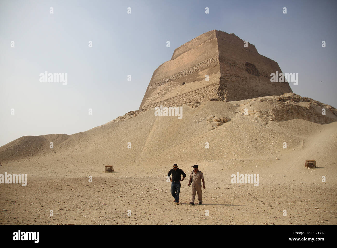 Die Pyramide des Königs Snefru (der erste König der 4. Dynastie, bestieg den Thron um 2613 v. Chr.) Stockfoto