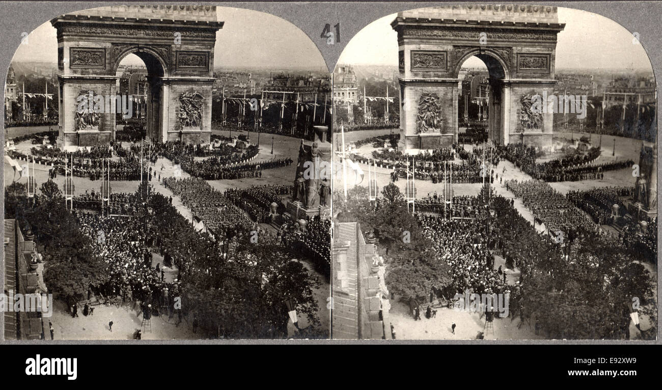 WWI Victory Day Celebration, Arc de Triomphe, Avenue des Champs-Eiysees, Paris, Frankreich, Stereo-Karte, 14. Juli 1919 Stockfoto