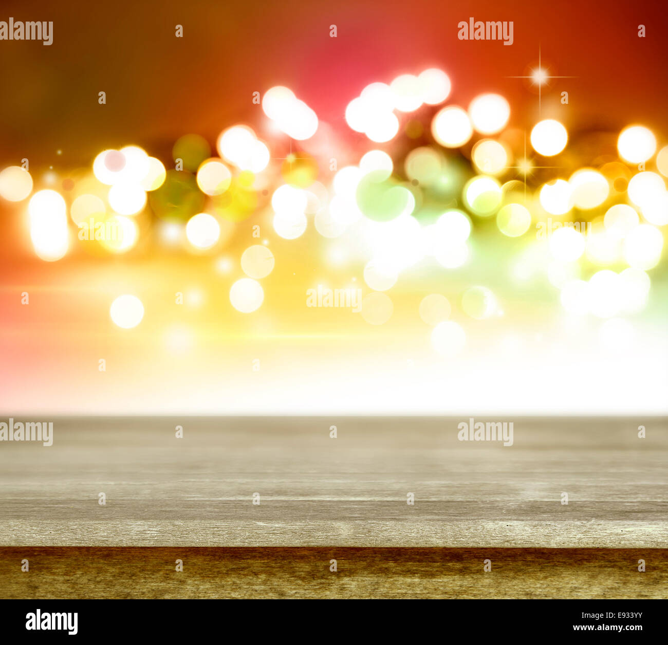 Leere Tabelle vor abstrakten Hintergrund Stockfoto