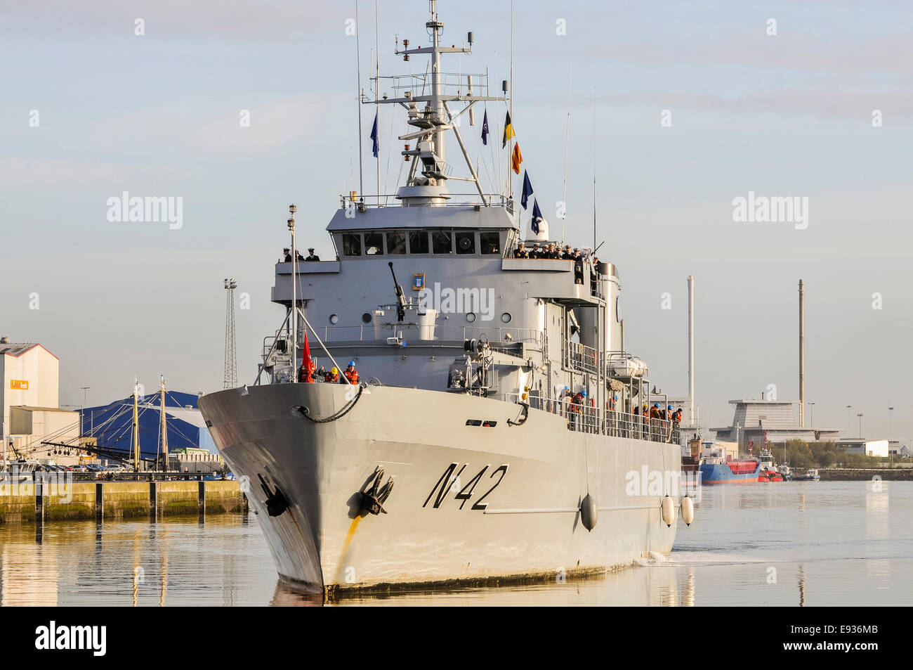 Belfast, Nordirland. 17. Okt. 2014 - LNS Jotvingis (N42) (Litauen) aus der SNMCMG1. NATO-Minenräumflotte. Kredit: Stephen Barnes/Alamy Live News Stockfoto