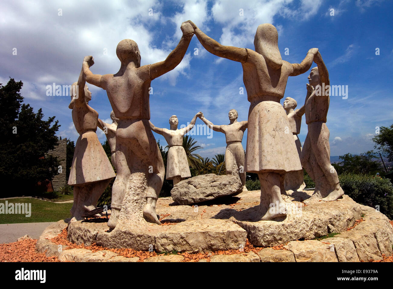 Sardana Tanz Statue gegründet 1966 von Josep Cañasin Parc de Montjuïc in Katalonien, Spanien Stockfoto
