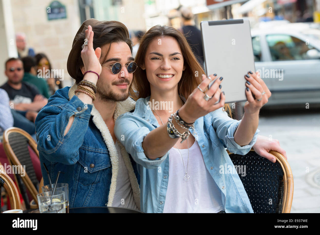Paar in Paris Stockfoto