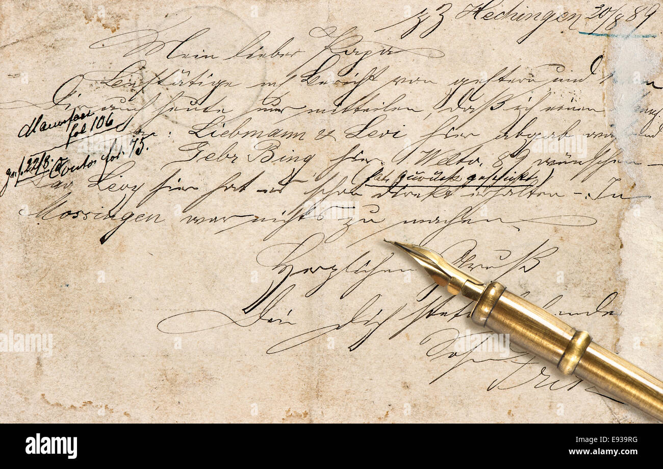 Alter Brief mit kalligraphischen handschriftlichen Text und Vintage Kugelschreiber. Retro-Stil Hintergrund Stockfoto
