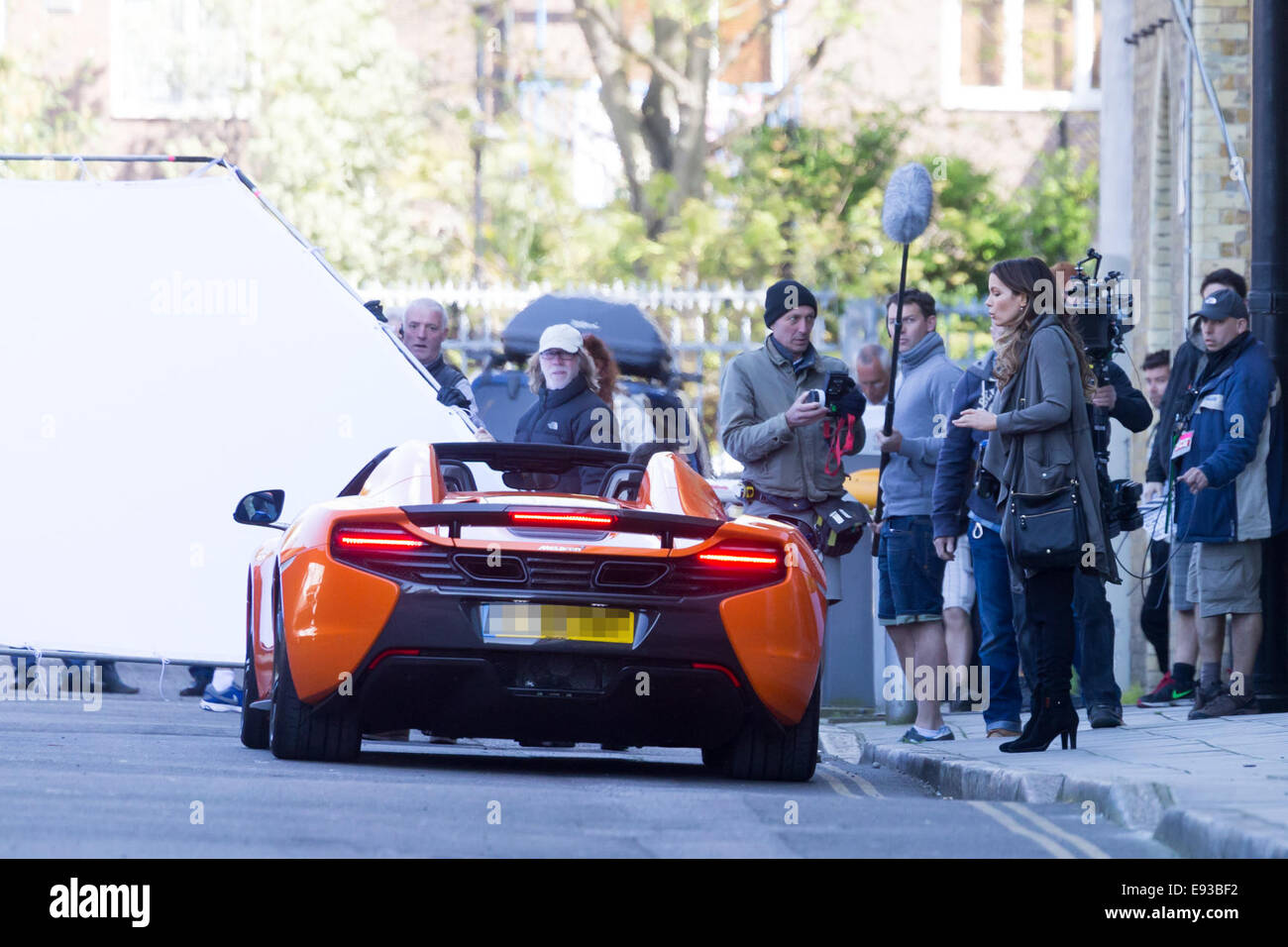Kate Beckinsale, Terry Jones und Rob Riggle film Szenen für "Absolut nichts" Central London mit: Kate Beckinsale Where: London, Vereinigtes Königreich bei: 15. April 2014 Stockfoto