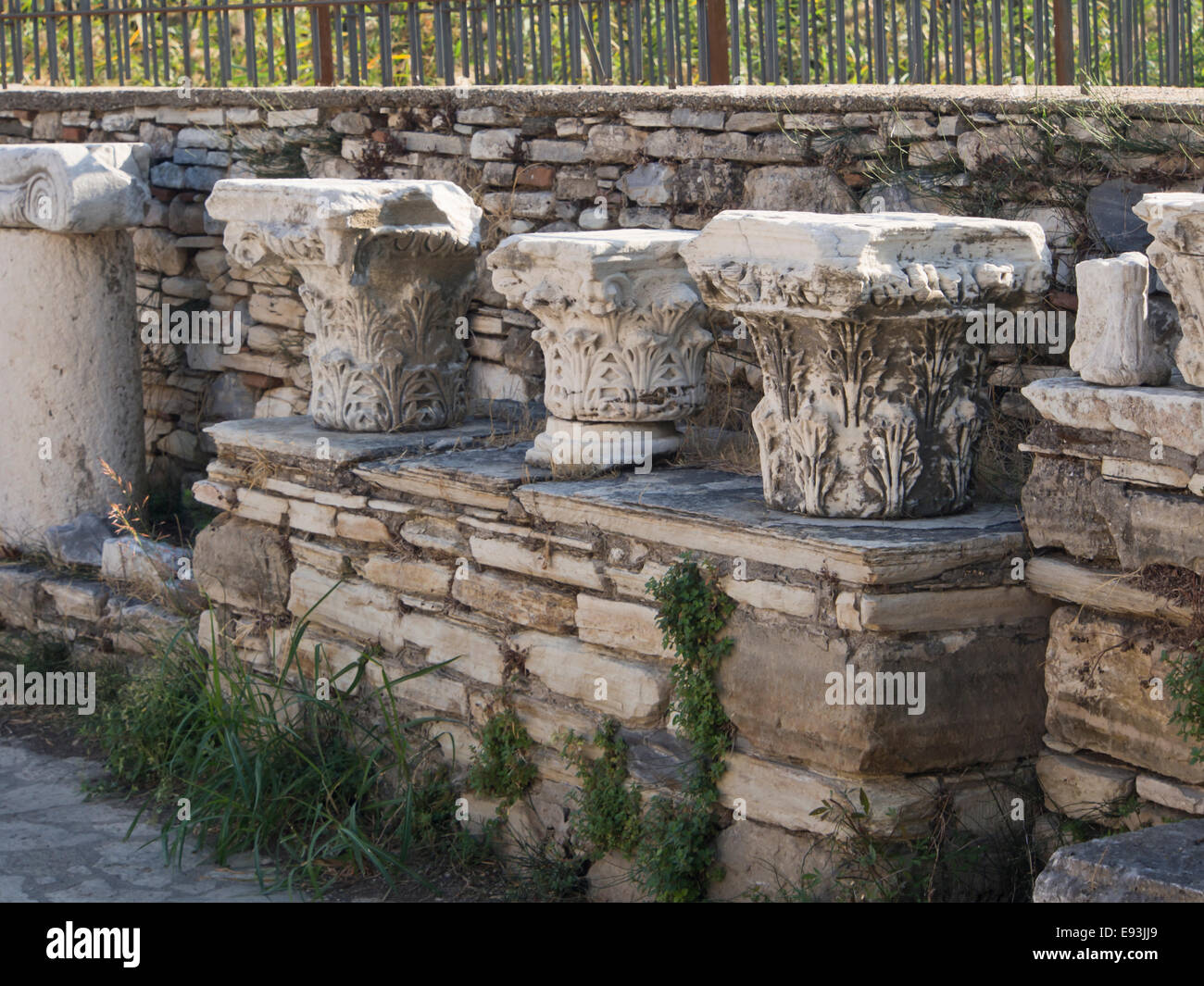 Heraion von Samos, großen Heiligtum der Göttin Hera, Samos Griechenland, ein UNESCO-Weltkulturerbe, Spaltenüberschriften (Korinth) Stockfoto