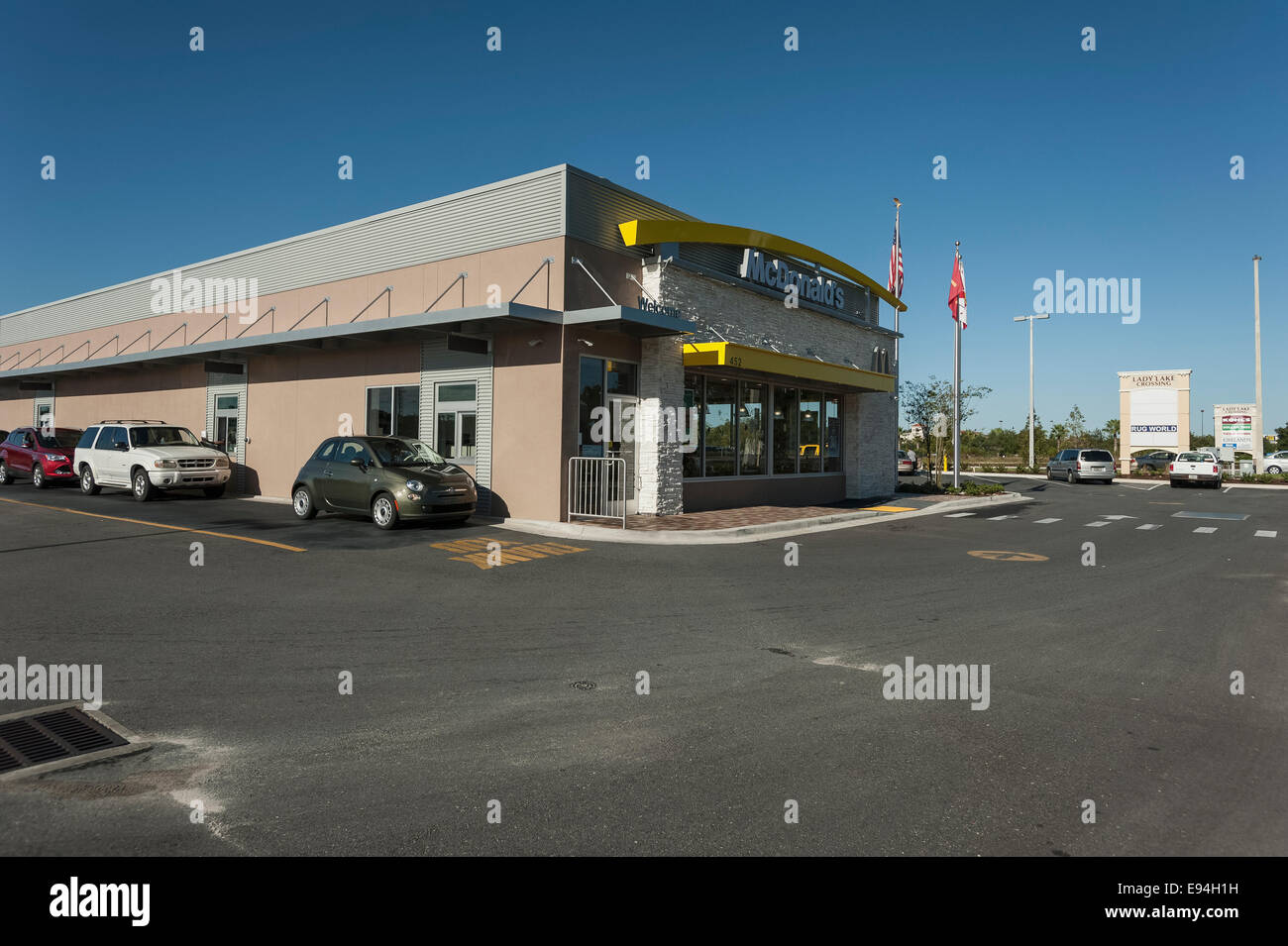 Neu errichteten MacDonalds Restaurant befindet sich im Lady Lake, Florida Vereinigte Staaten von Amerika Stockfoto
