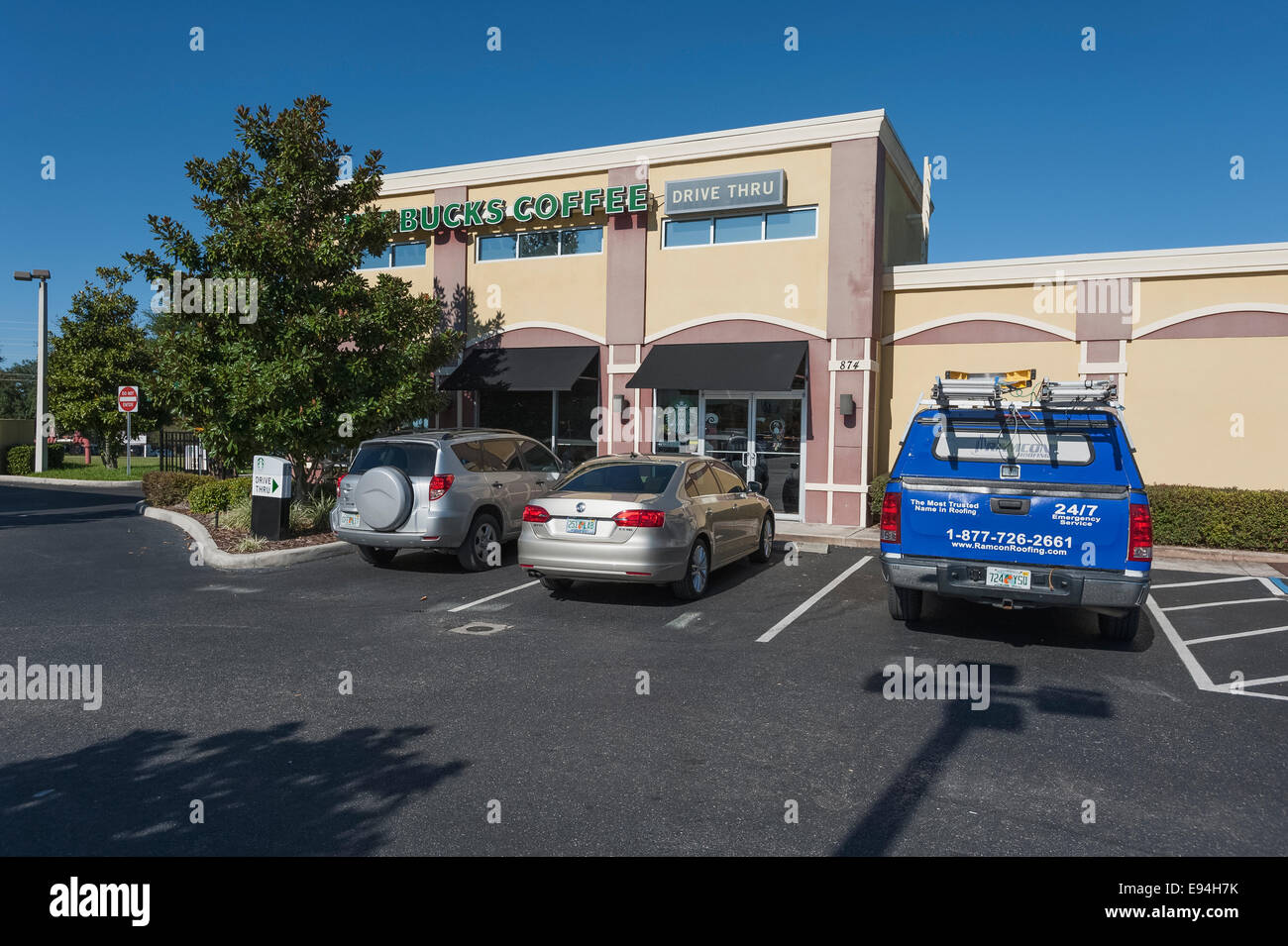 Starbucks-Kaffee-Fahrt durch Lady Lake Florida USA Stockfoto
