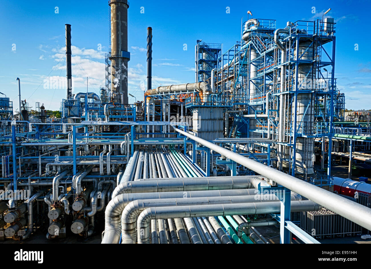 Riesige Öl- und Gas-Raffinerie, Innenansicht Stockfoto
