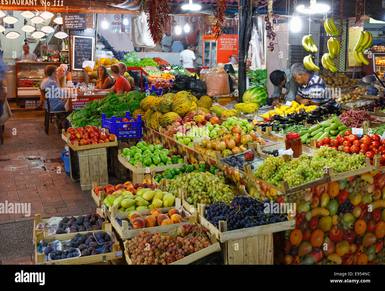Marktstand mit Obst, Fethiye, Muğla Provinz, Ägäis, Türkei Stockfoto