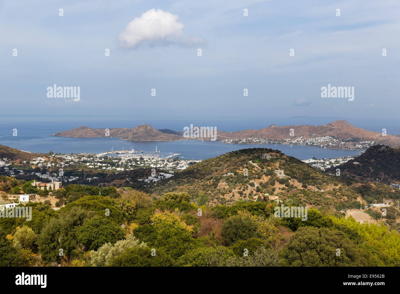 Stadtbild von Yalikavak, Halbinsel Bodrum, Bodrum, Provinz Muğla, ägäische Region, Türkei Stockfoto