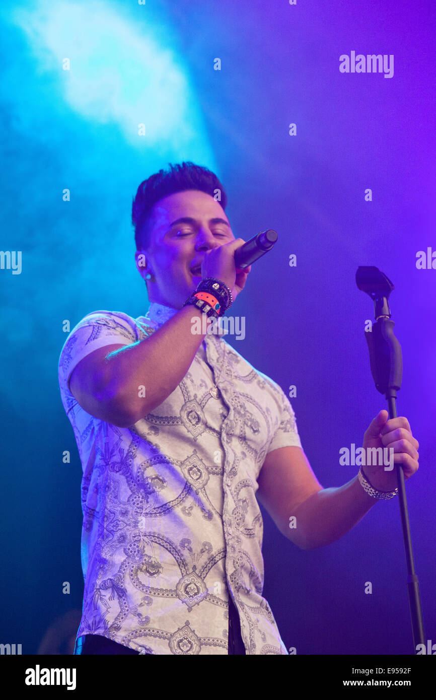 Tralee, Irland, 15. August 2014, Ryan Dolan führt live auf The Rose of Tralee Festival, Tralee, County Kerry am 15. August 2014 Stockfoto