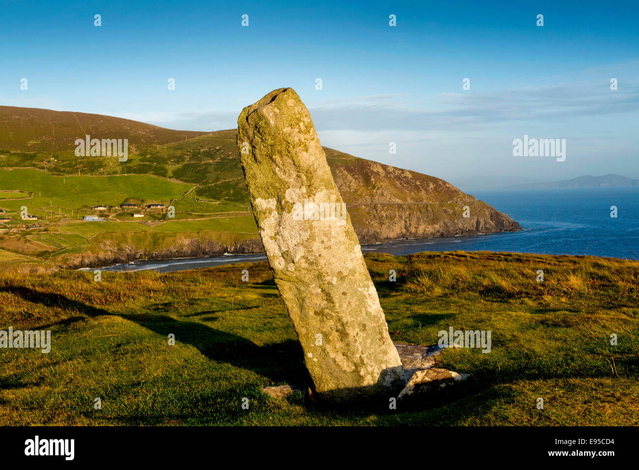 Coumeenoole Norden Ogham Stein, Dunmore Head, Dingle, County Kerry, Irland Stockfoto