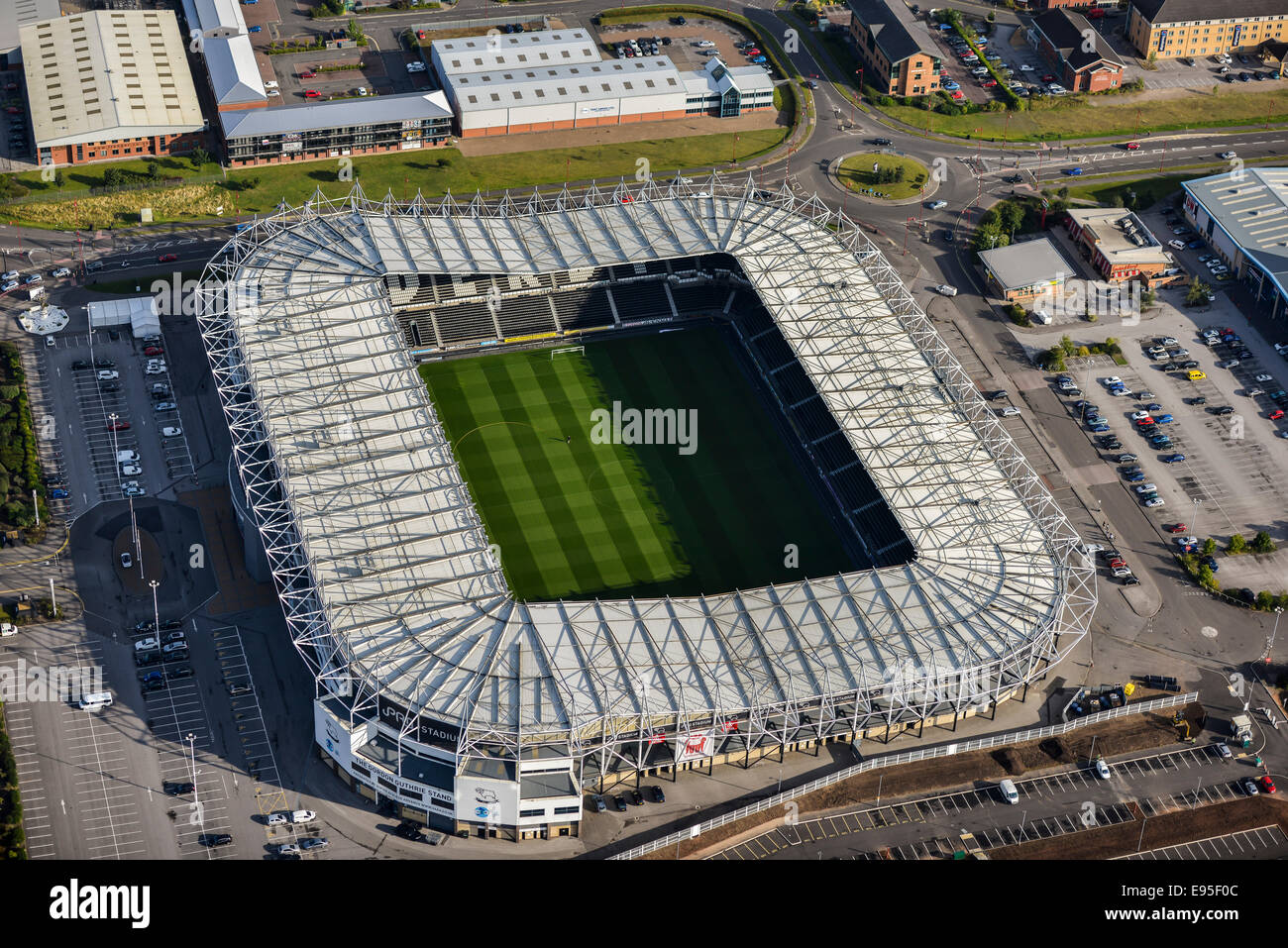 Eine Luftaufnahme von der iPro-Stadion, Heimat des Derby County FC. Stockfoto