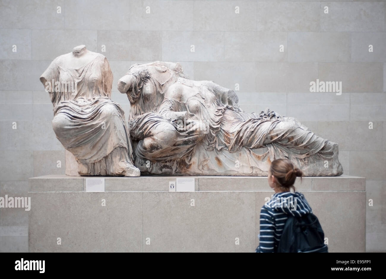 Skulptur aus den Elgin Marbles, dem Parthenon, im British Museum (SIEHE ZUSÄTZLICHE INFORMATIONSNOTIZEN). Stockfoto