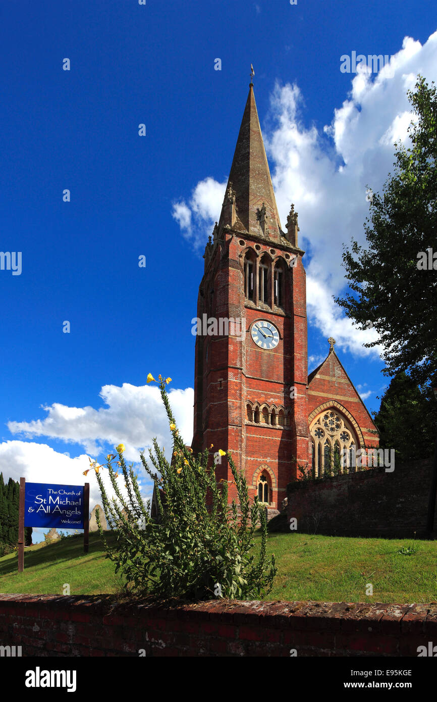 Sommer, St. Michael und allen Winkeln Pfarrkirche, Lyndhurst Stadt; New Forest Nationalpark; Hampshire County; England; Großbritannien, U Stockfoto